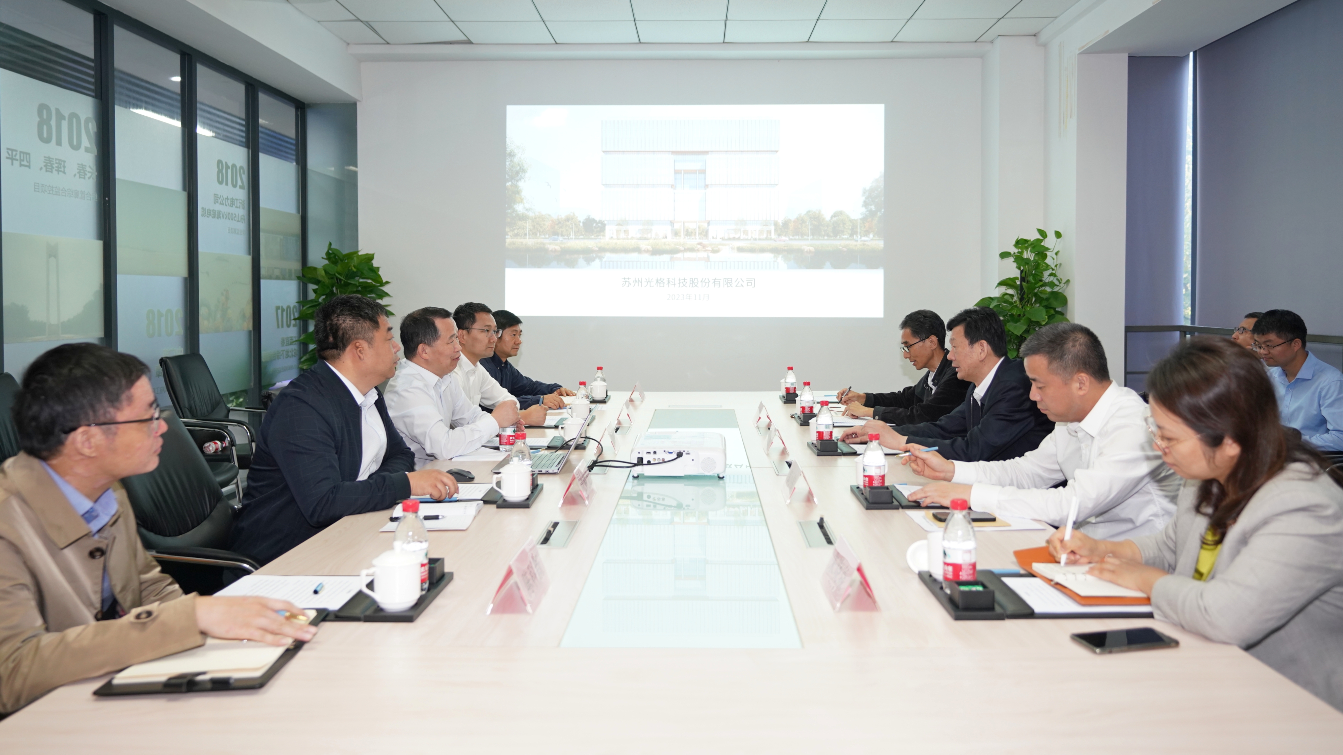 蘇州市委常委、園區黨工委書(shū)記沈覓一行走訪(fǎng)調研光格科技